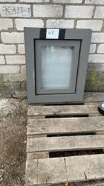 (47) Nieuw raamkozijn voor bijv. toilet, incl mistglas, Doe-het-zelf en Verbouw, Kozijnen en Schuifpuien, Ophalen, Nieuw, Kunststof