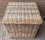 Rieten poef 50x50cm, Huis en Inrichting, Banken | Voetenbanken en Poefen, Ophalen, Gebruikt, Riet of Rotan, 50 tot 75 cm