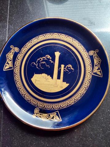 Blauwe griekswandboord beschikbaar voor biedingen