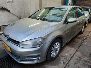Volkswagen Golf 1.4 TSI 90KW DSG 2013 Grijs beschikbaar voor biedingen
