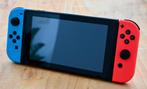 Nintendo Switch Red/Blue met accessoires, Spelcomputers en Games, Spelcomputers | Nintendo Switch, Ophalen of Verzenden, Gebruikt