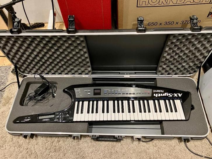 Roland AX-Synth (Black Sparkle editie) keytar + hardcase, Muziek en Instrumenten, Keyboards, Gebruikt, 49 toetsen, Roland, Aanslaggevoelig