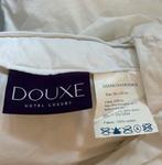 Douxe, Huis en Inrichting, Ophalen, Gebruikt, Tweepersoons, Wit