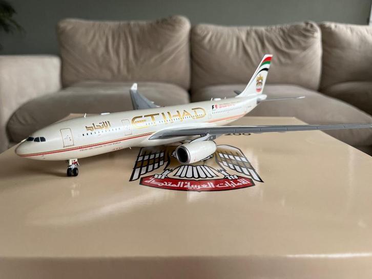 A330-200 - Etihad "F1 - 2014" / JC Wings / XX2962 / 1:200, Verzamelen, Luchtvaart en Vliegtuigspotten, Zo goed als nieuw, Schaalmodel