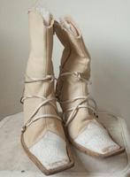 Canvas laarzen met een bijzondere neus, Hoge laarzen, Beige, Ophalen of Verzenden, Gedragen