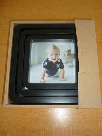 3 zwarte fotolijstjes 3 D - NIEUW  beschikbaar voor biedingen