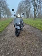 Super nette santini capri scooter, Ophalen, Maximaal 45 km/u, Zo goed als nieuw, Benzine