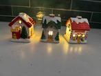 kerst huisjes /waxinelicht huisjes, kerken en boom, Ophalen of Verzenden, Gebruikt