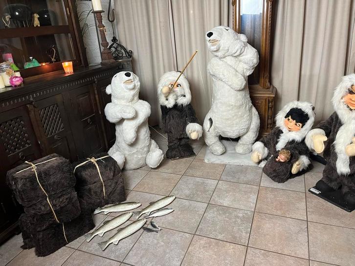 Vintage bewegende Eskimo Poppen & Grote IJsbeer, Huis en Inrichting, Woonaccessoires | Overige, Gebruikt, Ophalen