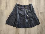Prachtige zwarte lederlook rok met knopen Bisou's Project, S, Ophalen of Verzenden, Onb, Maat 36 (S), Boven de knie