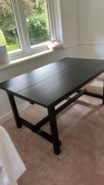 Eettafel nordviken ikea  zwart helemaal nieuw kan uit elkaar, Huis en Inrichting, Ophalen, Zo goed als nieuw, Vijf personen of meer