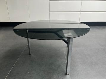 Glazen Tafel - Stijlvol & Tijdloos beschikbaar voor biedingen
