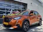 Peugeot 2008 1.2 PureTech Allure - Navigatie/Apple I Airco I, Gebruikt, Leder en Stof, Origineel Nederlands, Grijs