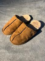 H&M Bruine Suede-Look Pantoffels- Zachte voering -Maat 42/43, Kleding | Heren, Schoenen, Bruin, Ophalen of Verzenden, Zo goed als nieuw