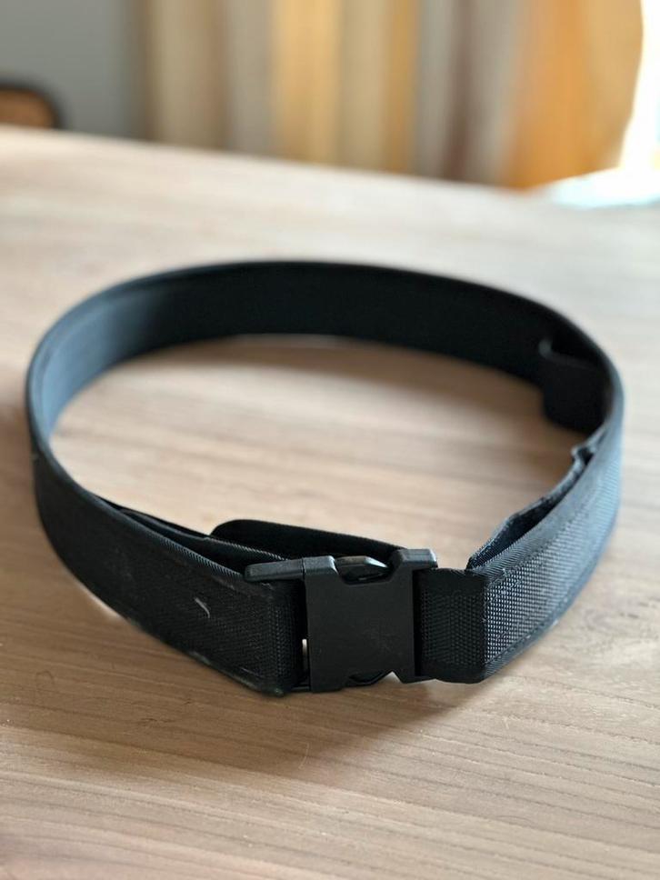 Mooie degelijke Degelijke tactische riem of koppelriem, Kleding | Heren, Riemen en Ceinturen, Zo goed als nieuw, Ophalen of Verzenden