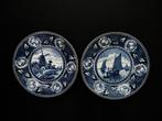 2 Delftsblauwe borden Hollandia Maestricht molen bootjes, Antiek en Kunst, Ophalen of Verzenden