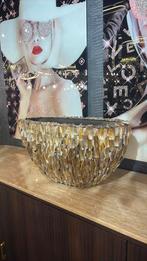 Schelpvaas rond of ovaal nieuw eric kuster vaas schelpen, Huis en Inrichting, Woonaccessoires | Vazen, Overige kleuren, 50 tot 75 cm