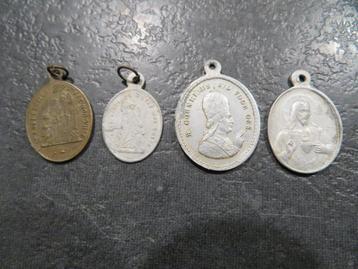 4 heiligen hangers beschikbaar voor biedingen
