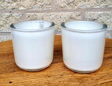 2 waxinelichthouders wit glas/windlicht/kaarsenhouder  beschikbaar voor biedingen