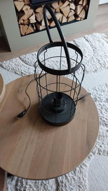 Draadlamp (staand) beschikbaar voor biedingen