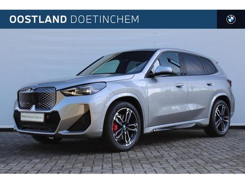 BMW iX1 eDrive20 M Sport / Adaptieve LED / Sportstoelen / M, Auto's, BMW, Bedrijf, Te koop, iX1, Achteruitrijcamera, Bochtverlichting