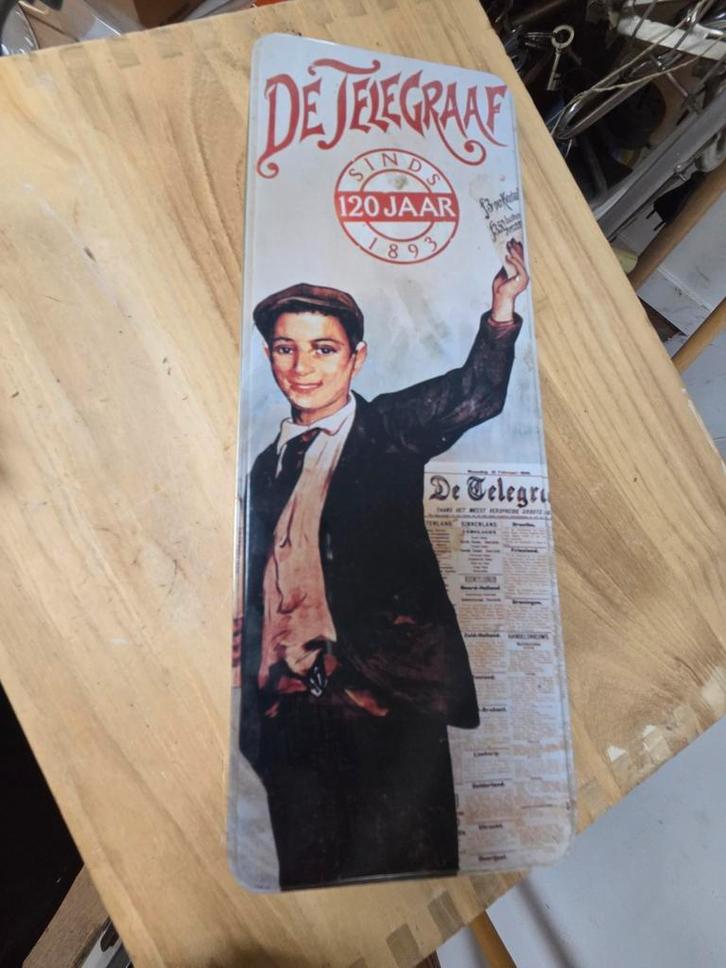 De Telegraaf Blikken Doos - Vintage Krantenartikel, Verzamelen, Tijdschriften, Kranten en Knipsels, Krant, Nederland, 1920 tot 1940