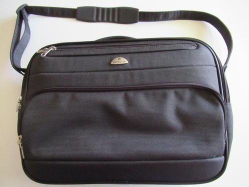 Samsonite schoudertas voor laptop, Computers en Software, Laptoptassen, Nieuw, Schoudertas, Ophalen
