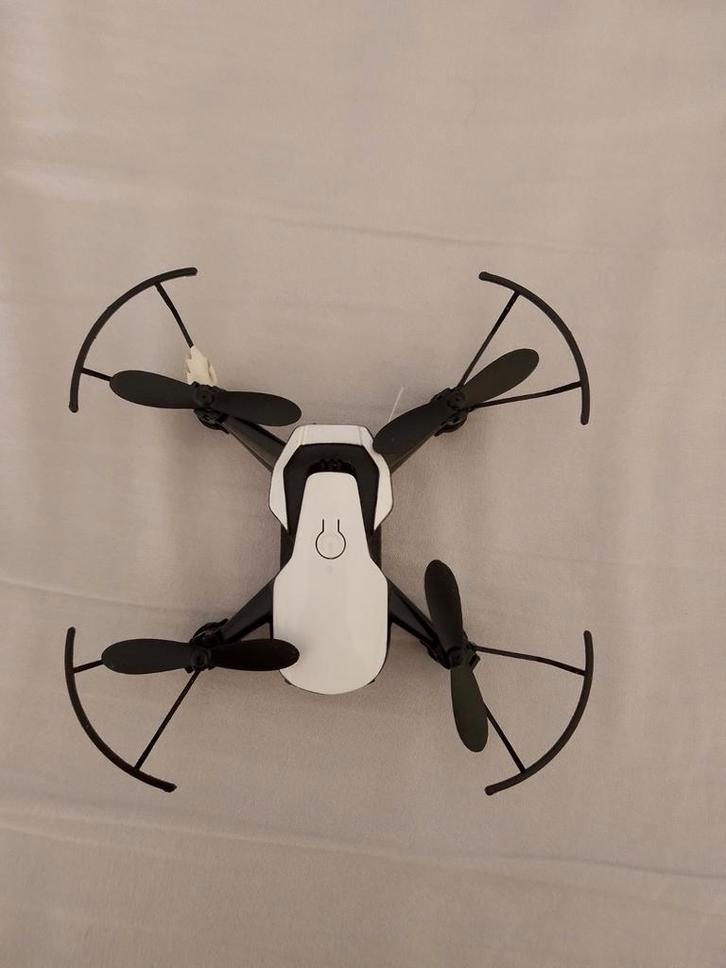 Drone eachine e61, Audio, Tv en Foto, Drones, Gebruikt, Speelgoeddrone, Basiskwaliteit, Overige merken, Minder dan 250 gram, Minder dan 15 minuten