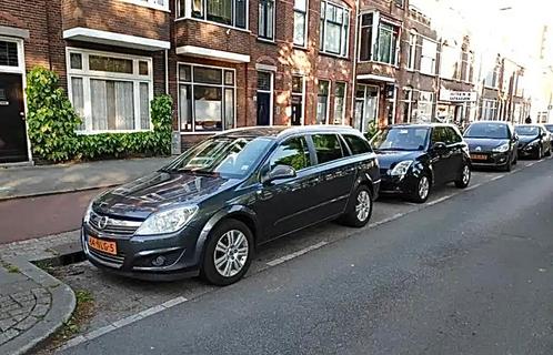 Opel Astra 1.6 16V 85KW St.wgn. Easytronic 2010 Grijs, Auto's, Opel, Particulier, Astra, Benzine, C, Stationwagon, Automaat, Origineel Nederlands