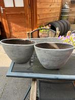 2 ovale plantenpotten voor bijv. vensterbank, Steen, Minder dan 30 cm, Ophalen of Verzenden, Zo goed als nieuw
