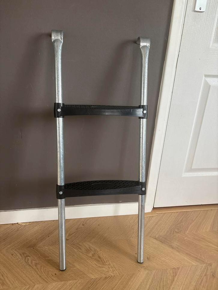 Nieuwe Trampoline Ladder - 86cm hoog, Doe-het-zelf en Verbouw, Ladders en Trappen, Nieuw, Ladder, Minder dan 2 meter, Ophalen of Verzenden