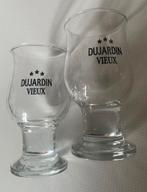 Twee Dujardin vieux glaasjes op voet, hoogte 9 cm., Verzamelen, Ophalen of Verzenden, Borrel- of Shotglas, Zo goed als nieuw