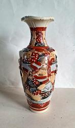 Antieke aardewerk Satsuma vaas. Handbeschilderd en verguld., Ophalen of Verzenden