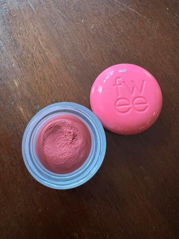 Fwee lip and cheek blurring pot Baby beschikbaar voor biedingen