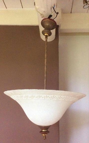 Gratis hanglamp. beschikbaar voor biedingen