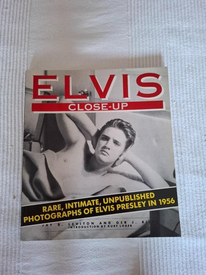 Elvis Close-Up: Zeldzaam intieme foto's Elvis Presley, Verzamelen, Muziek, Artiesten en Beroemdheden, Zo goed als nieuw, Boek, Tijdschrift of Artikel