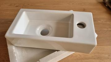 Fonteintje mini Rhea, nieuw in doos beschikbaar voor biedingen