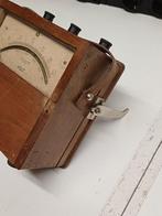 Antieke voltmeter  / 97, Antiek en Kunst, Antiek | Gereedschap en Instrumenten, Ophalen of Verzenden