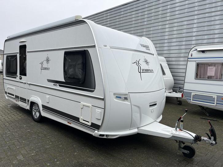 Fendt 465 SFB Tendenza zeer compleet (bj 2017), Caravans en Kamperen, Caravans, Bedrijf, Fendt, 6 tot 7 meter, Hordeur, Koelkast