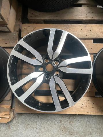Diverse orginele Land Rover en Range Rover velgen beschikbaar voor biedingen