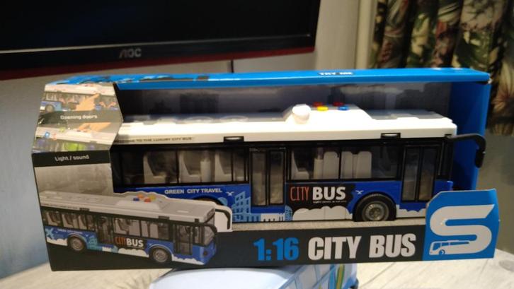 Luxury City Bus 1:16 Stadsbus met licht & geluid bodemprijs!, Kinderen en Baby's, Speelgoed | Speelgoedvoertuigen, Ophalen of Verzenden