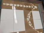 61,5hx368br Art nouveau tegelwand taupe/cremewit, tulpjes, Ophalen