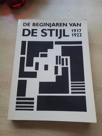 De beginjaren van de stijl 1917-1922 beschikbaar voor biedingen