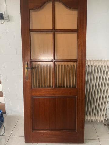 Houten Binnendeur met Glas beschikbaar voor biedingen