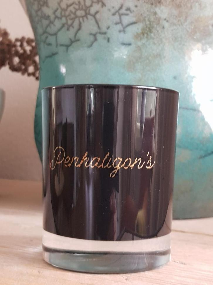 Penhaligon's Halfeti geurkaars 200 gram, Huis en Inrichting, Woonaccessoires | Kandelaars en Kaarsen, Nieuw, Minder dan 25 cm
