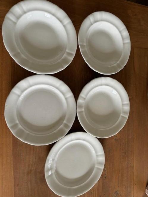 witte vintage borden "“Societe Ceramique Maestricht", Antiek en Kunst, Antiek | Keramiek en Aardewerk, Ophalen