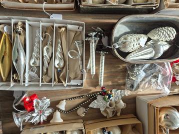 Vintage kerstballen pegels beschikbaar voor biedingen
