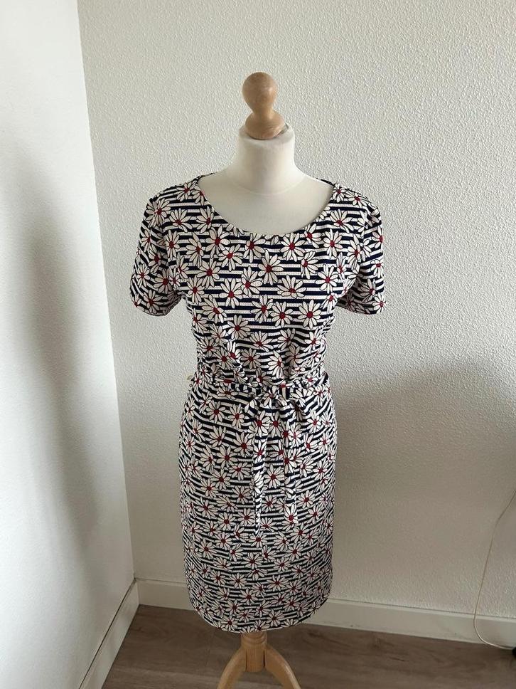 King Louie maat XL retro bloemen jurk 2858, Kleding | Dames, Jurken, Zo goed als nieuw, Maat 46/48 (XL) of groter, Rood, Knielengte