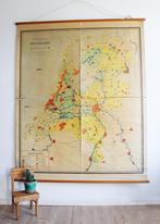 Grote vintage schoolplaat - Nederland.  Oude retro wandkaart, Ophalen, Aardrijkskunde