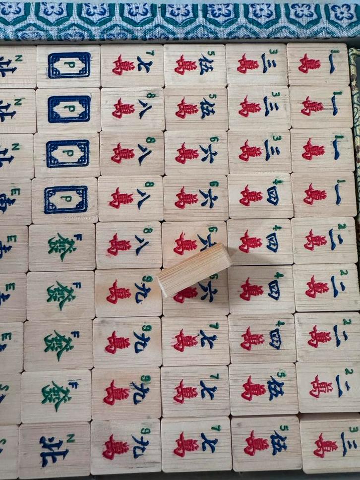 Compleet Mahjong Spel van Bamboe majong, Hobby en Vrije tijd, Gezelschapsspellen | Overige, Gebruikt, Drie of vier spelers, Ophalen of Verzenden